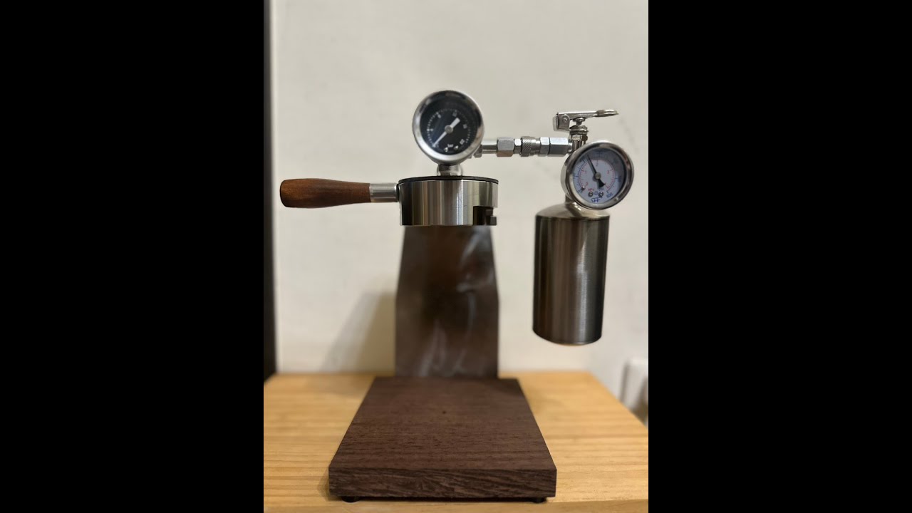 DIY做了一個可以重複使用的小儲氣瓶,用於氣動咖啡機的萃取濃縮咖啡DIY a small gas cylinder for  espresso machine.