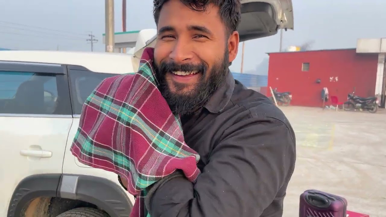 Achanak gari Agra me Pemcher hogyi #vlog #1day1milionviews #funny 