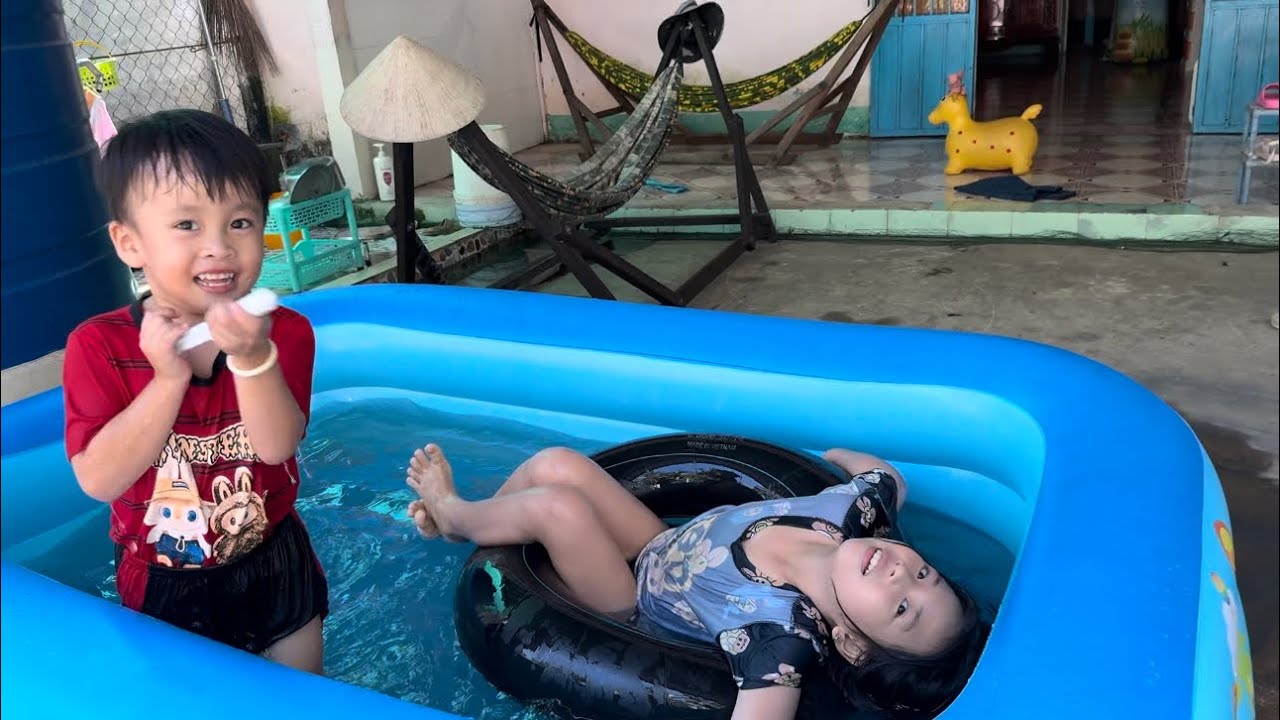 Chuột Gôm Đồ Đi Xuống Nhà Chị Nị Tắm Ké Hồ Bơi #ngocdieuvlog #chuottamhoboi