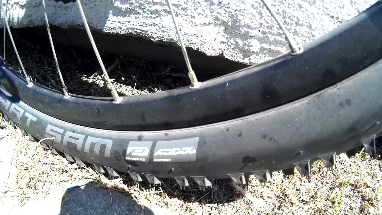 Schwalbe Smart Sam Bicycle Tires Review