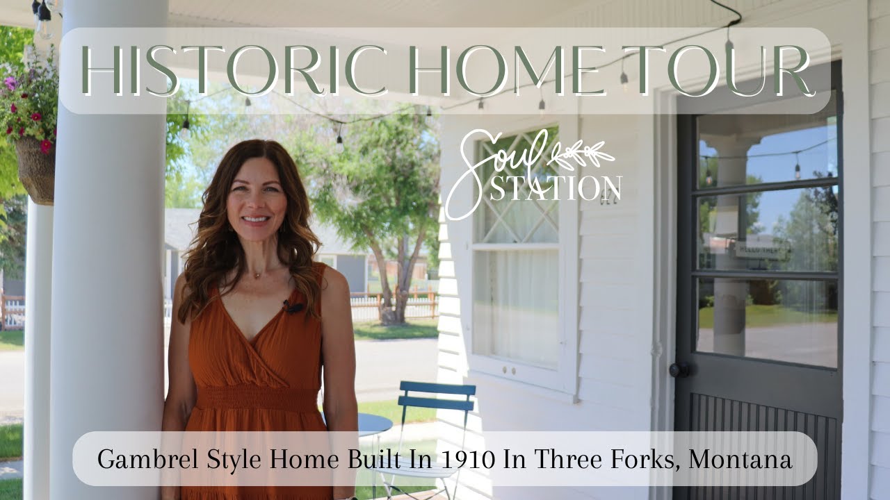 A Vintage Home Tour! Gambrel Style Home Built in 1910!