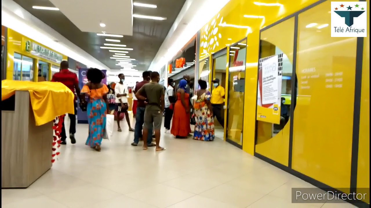 VISITE AU CENTRE COMMERCIAL CARREFOUR ET COSMOS DE YOPOUGON EN COTE D'IVOIRE