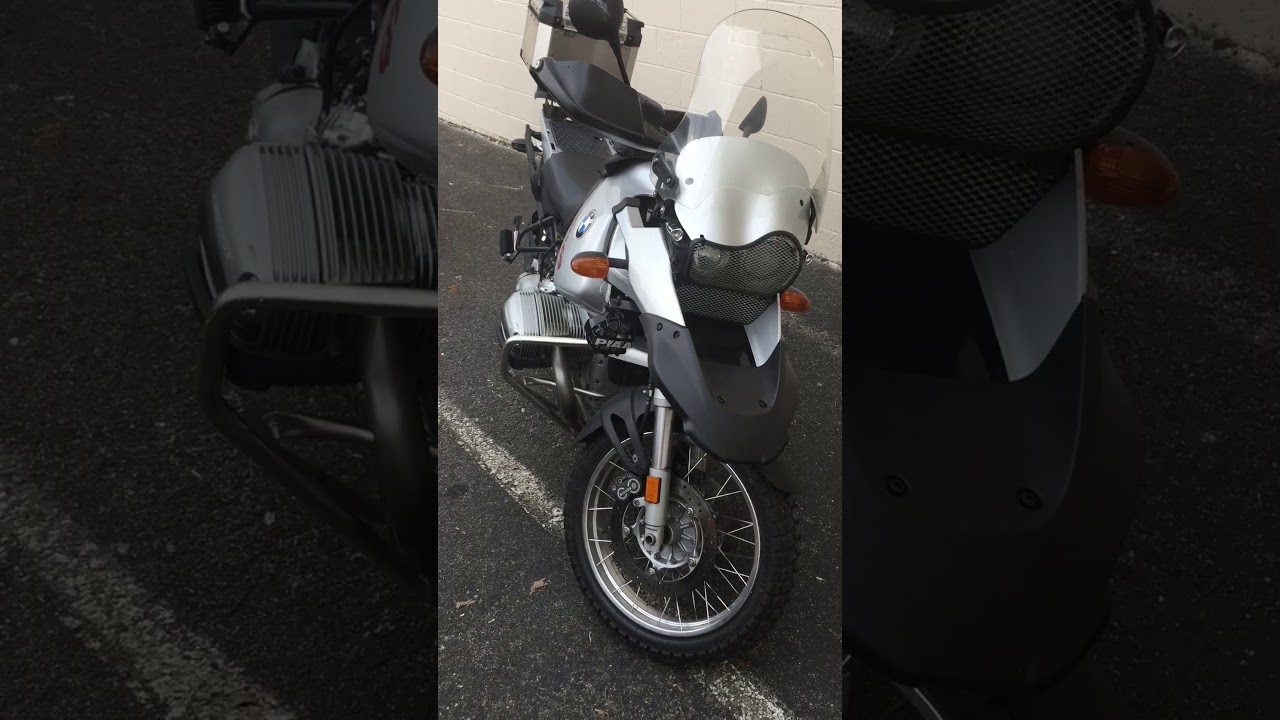 Givi Trekker Outback 42L Top Case mounted on R1150GS