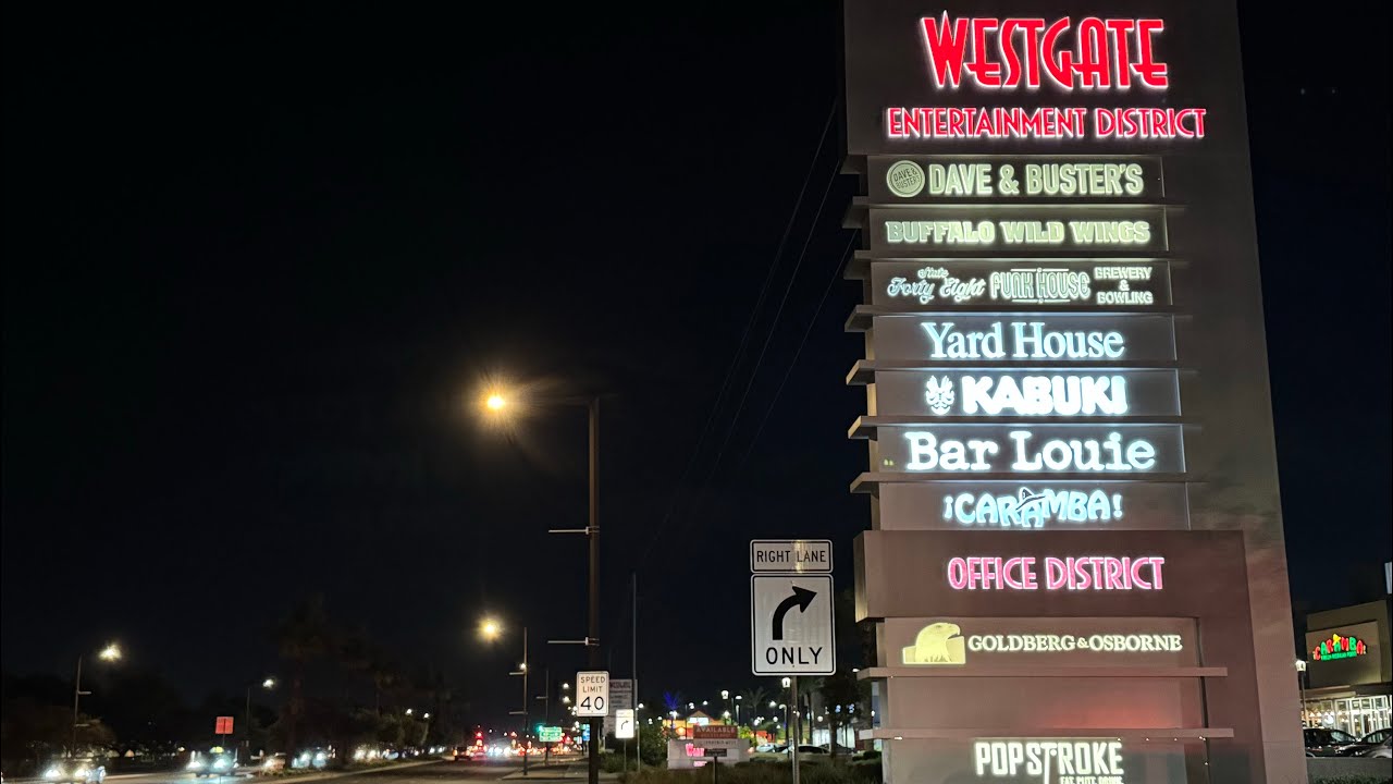 MUST GO - Night walking at Westgate Entertainment District in Glendale Arizona