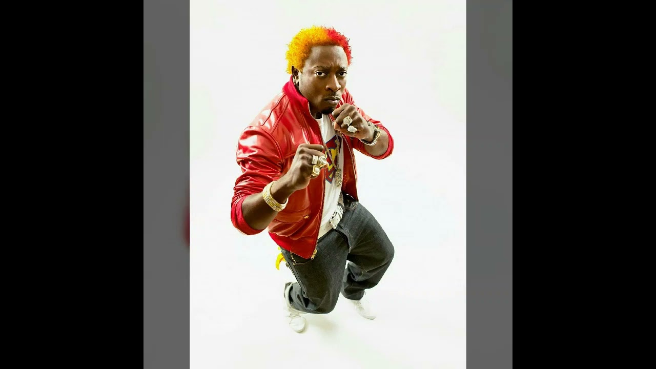 elephant man log on dancing to di 🌎 world