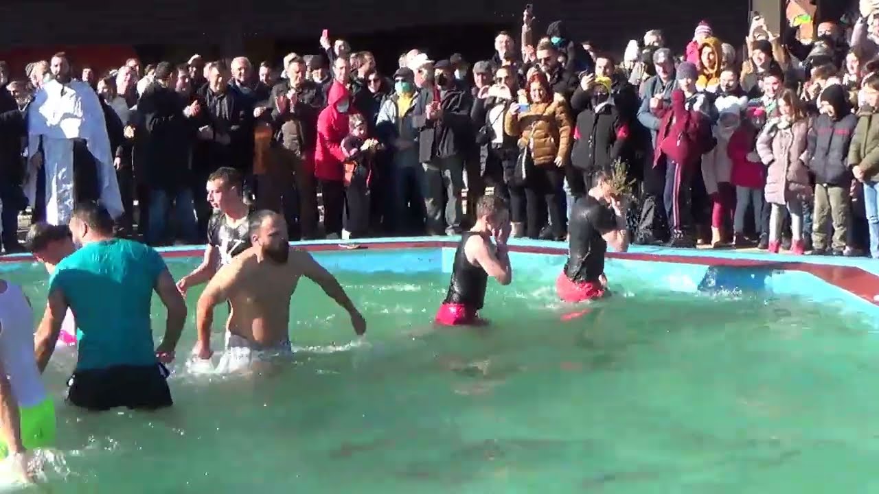 ВОДИЦИ 2022 - Тони Димитров го фати крстот во Кратово