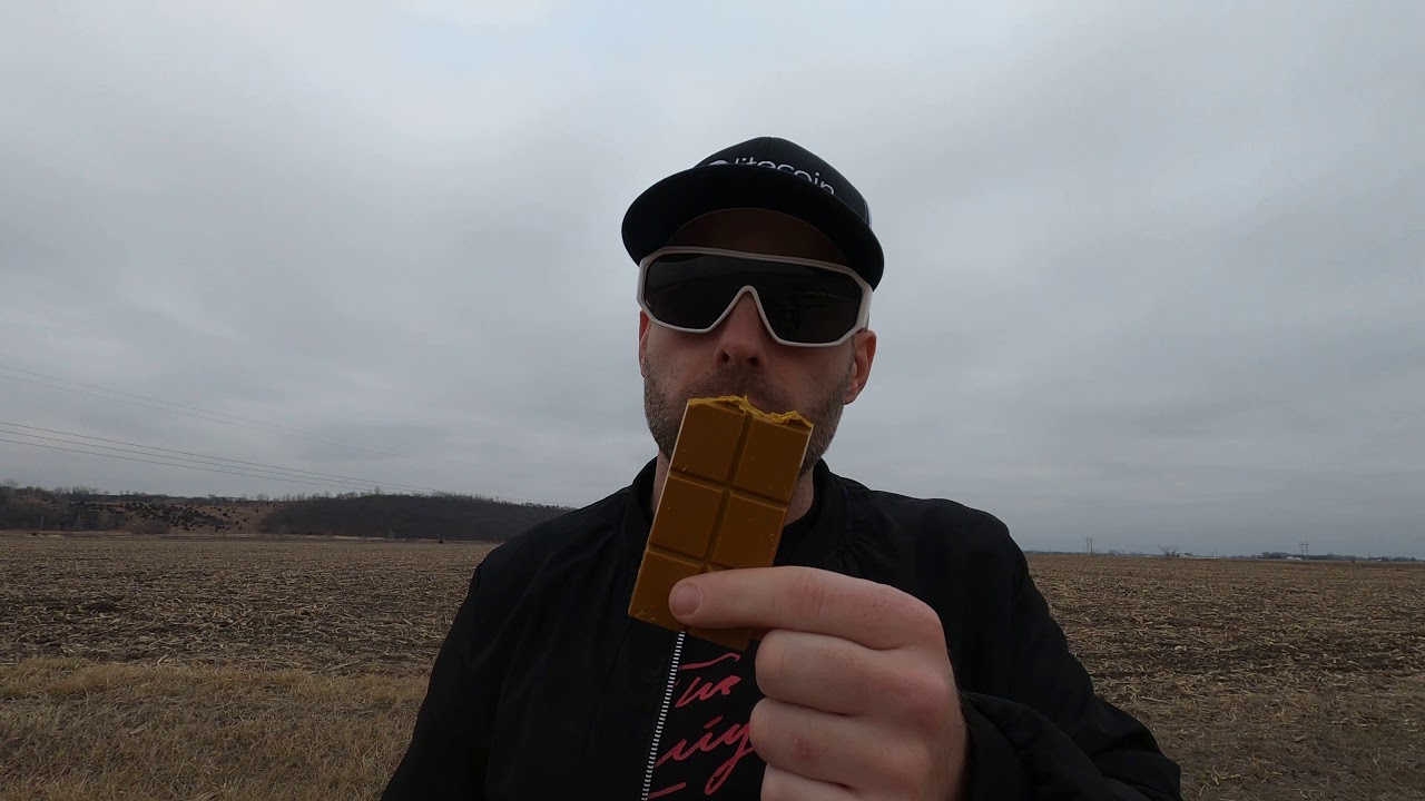 Endorfin Foods - Golden Mylk Chocolate Bar Review