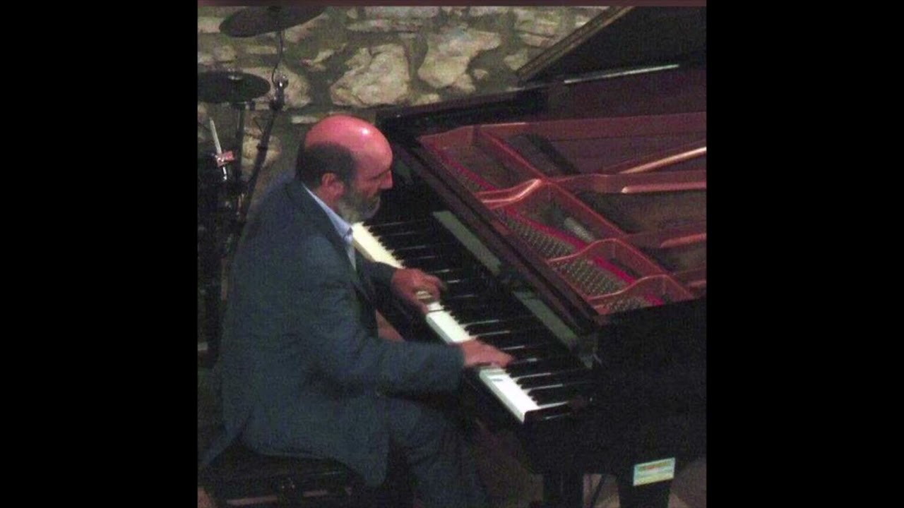 “C’era un ragazzo che come me” - Piano Cover