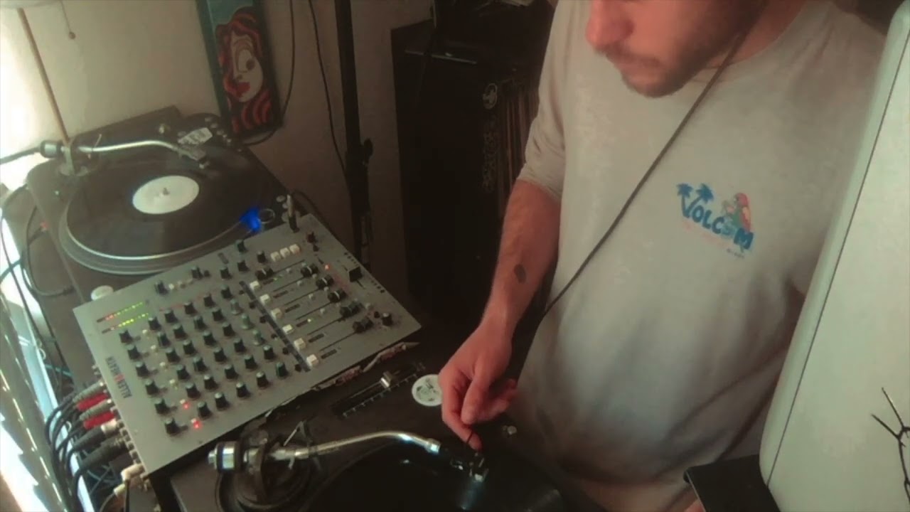 Dubby Deep House & Progressive Vinyl Mix