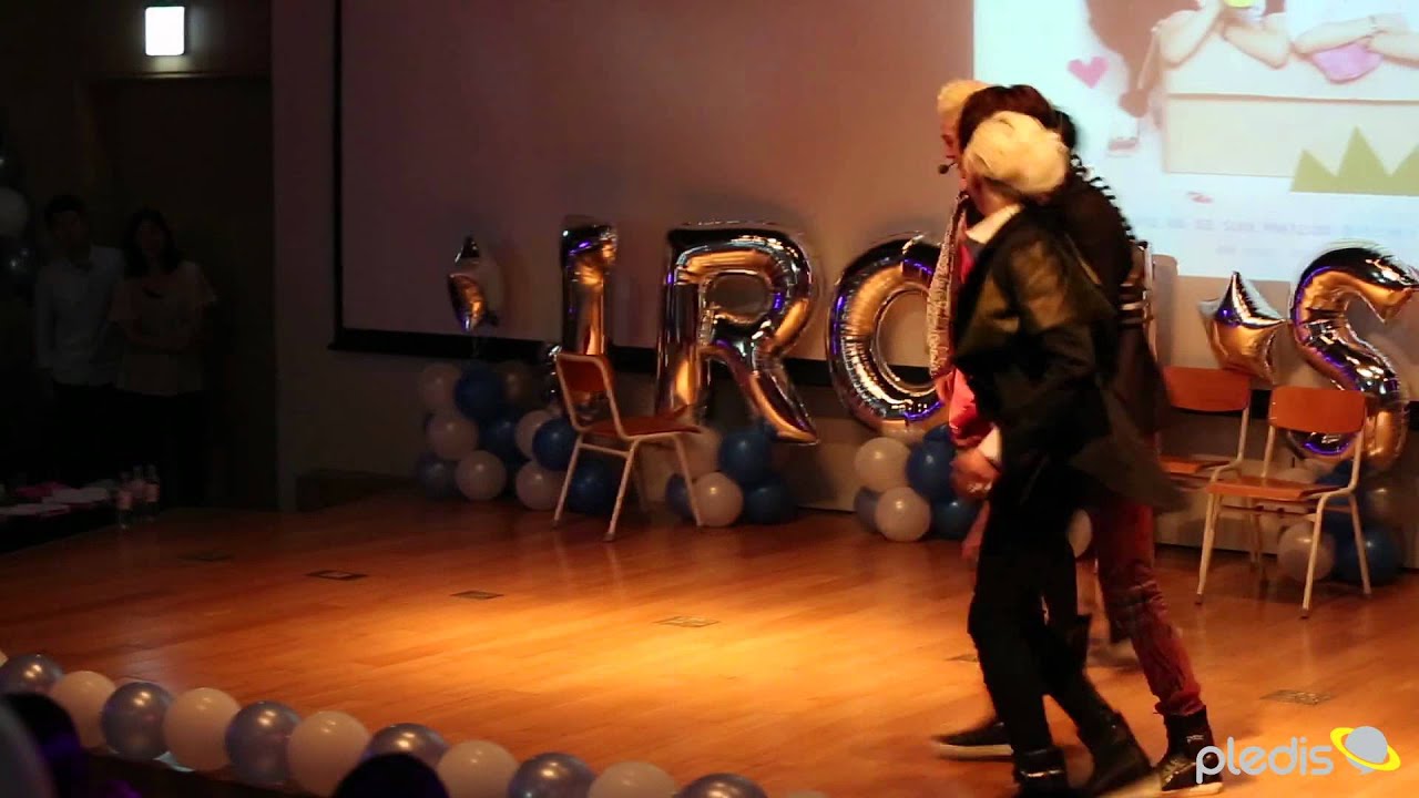 2012 NU'EST JRON's HappyDay Special stage 
