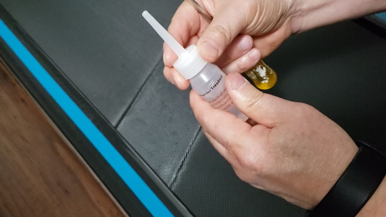 Смажьте беговую дорожку, чтобы избавиться от скрипа &mdash; демонстрация