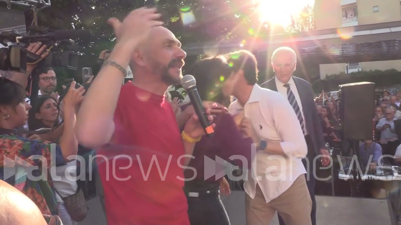 Firenze, Elly Schlein incontra gli operai ex Gkn