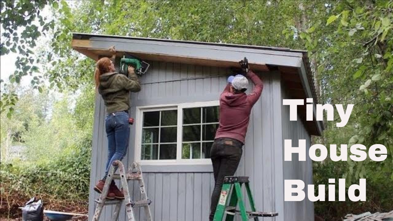 Tiny House Build - Wiring, Insulation, Drywall!