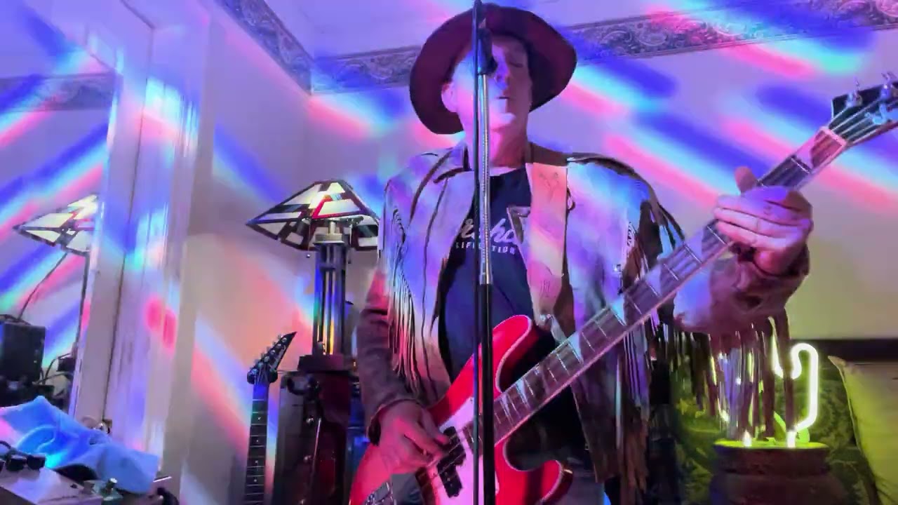 The Yellow Jacket 🐝 (Bass Guitar 🎸 Jam)