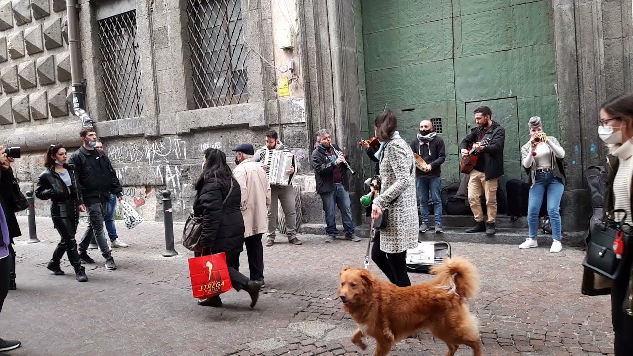Music /Streets Napoli / travel vlog italy