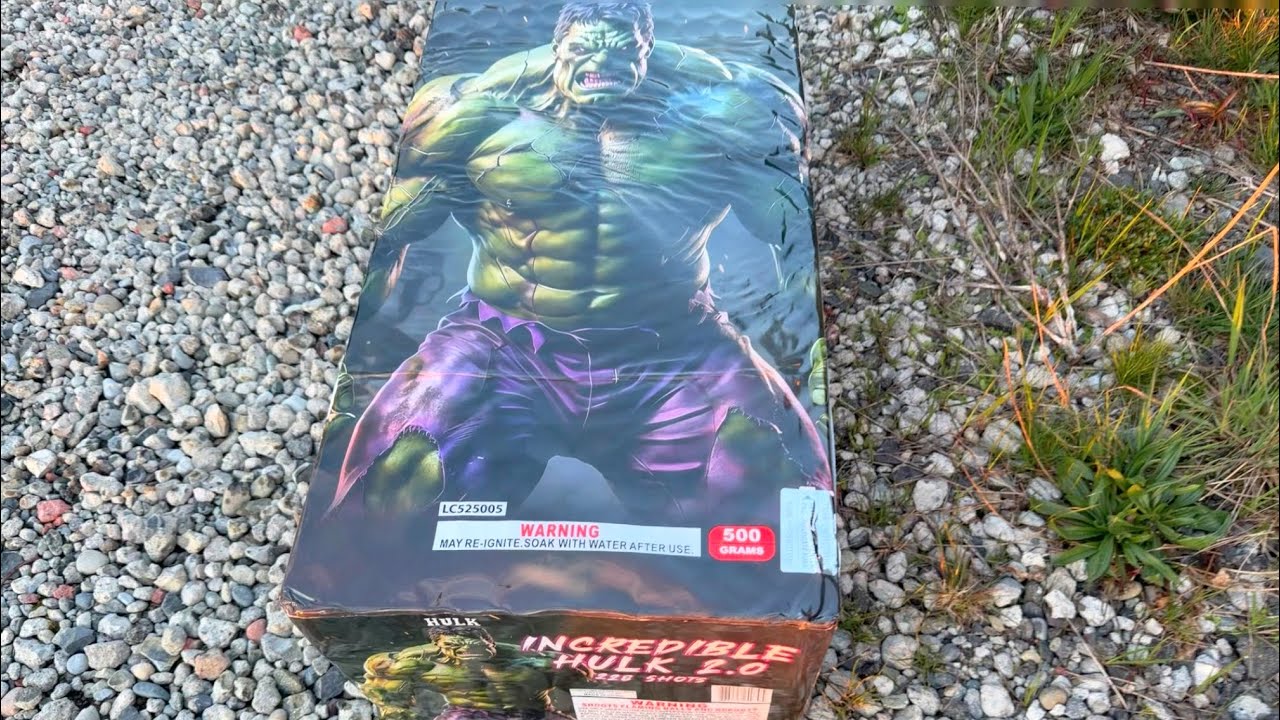 INCREDIBLE HULK 2.0 200 shot firework cake 🔥🔥💥 BANGER BY 1%er