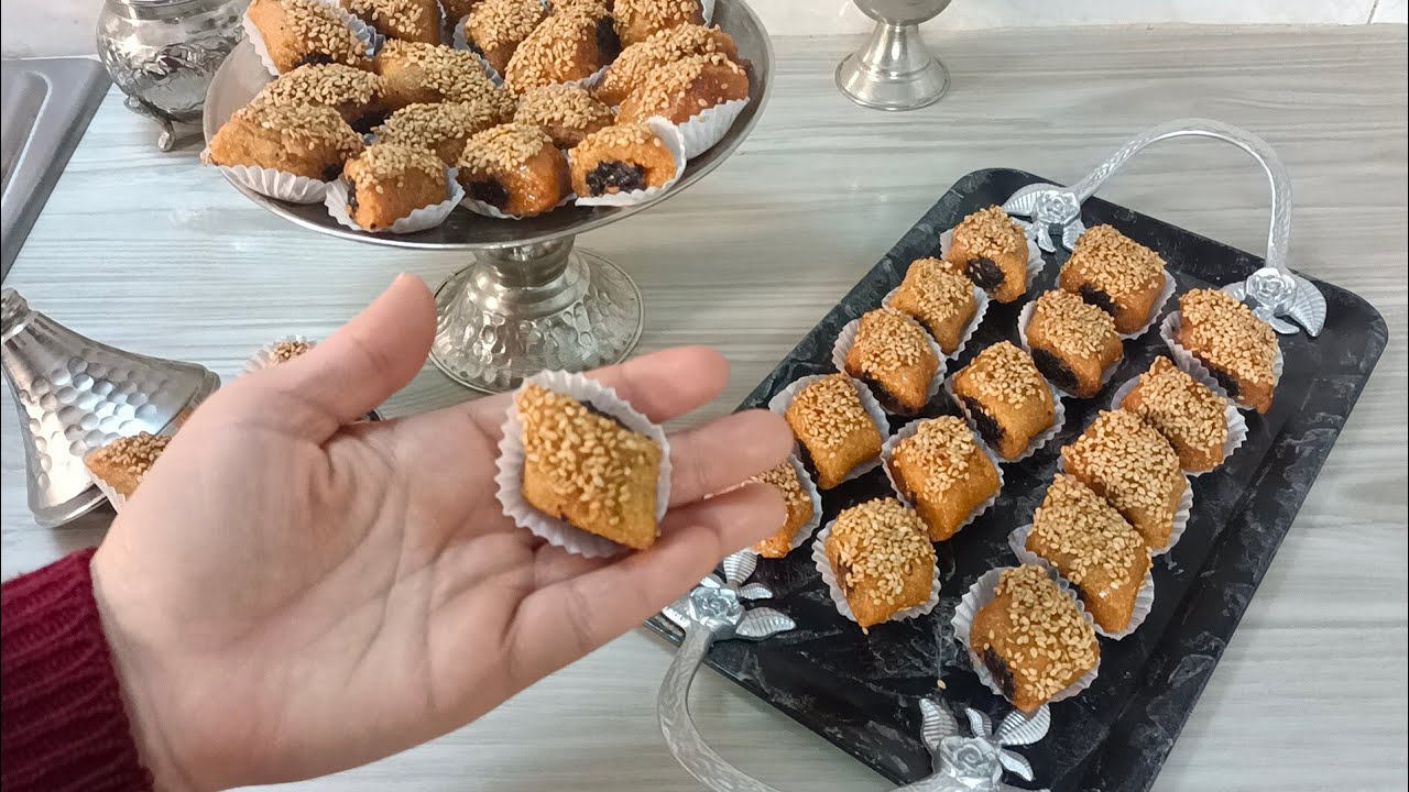 مقروض أسمر مقروض تونسي يذوب في الفم لسهراتكم الرمضانية