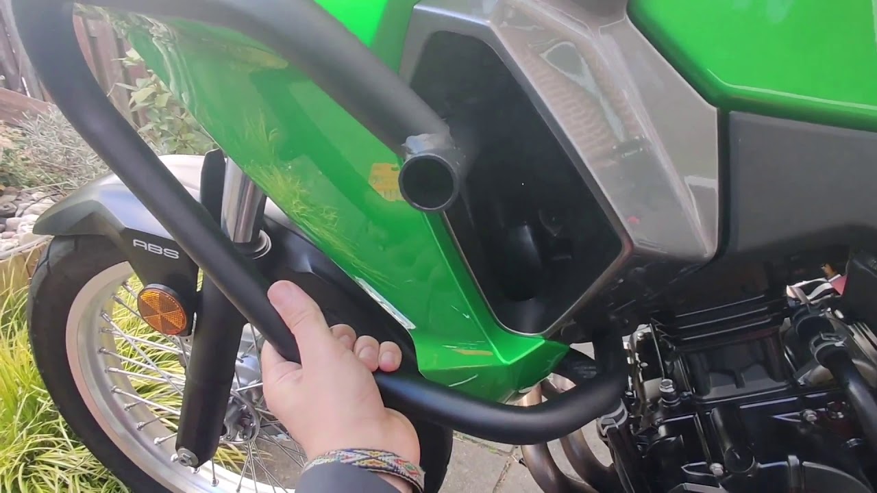 Kawasaki Versys 300 - GIVI Engine Crashbars installation