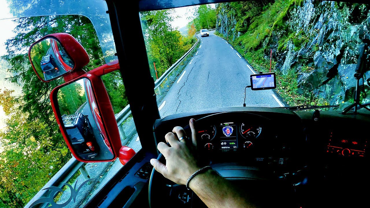 POV Driving Scania R440 - Very narrow Norwegian road