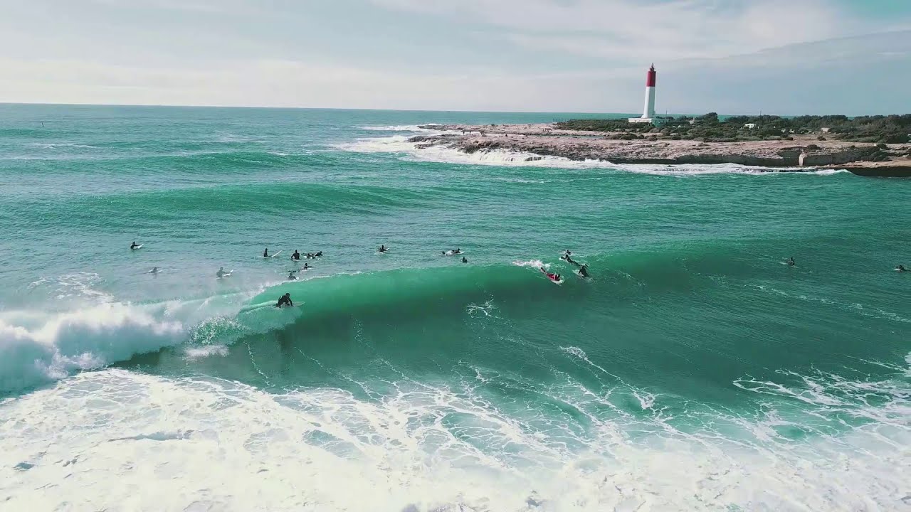SURF EN MÉDITERRANÉE