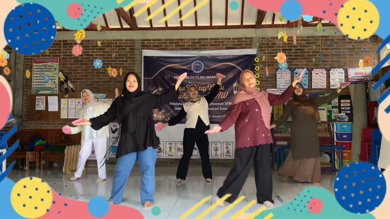 Tari Kampuang Nan Jauh Di Mato (Sumatera Barat)_TK B Girl_PELANGI NUSANTARA 09