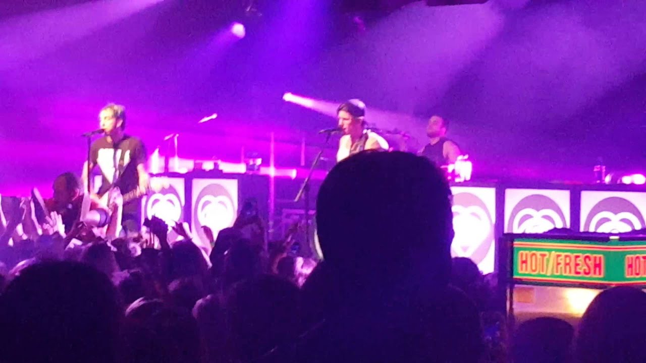 All Time Low - Break Out! Break Out! (Live)