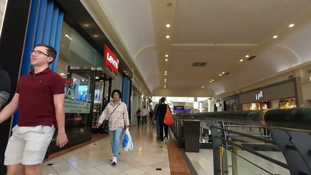Crabtree Valley Mall Raleigh, NC.