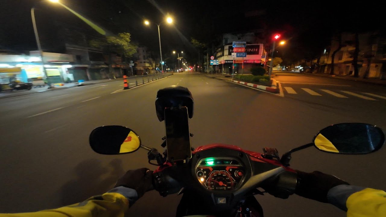 P7:: Hôm nay không ngủ được 2h sáng ra xe chạy Bee cái kết ,chạy xe không kịp thở  || NN Vlog