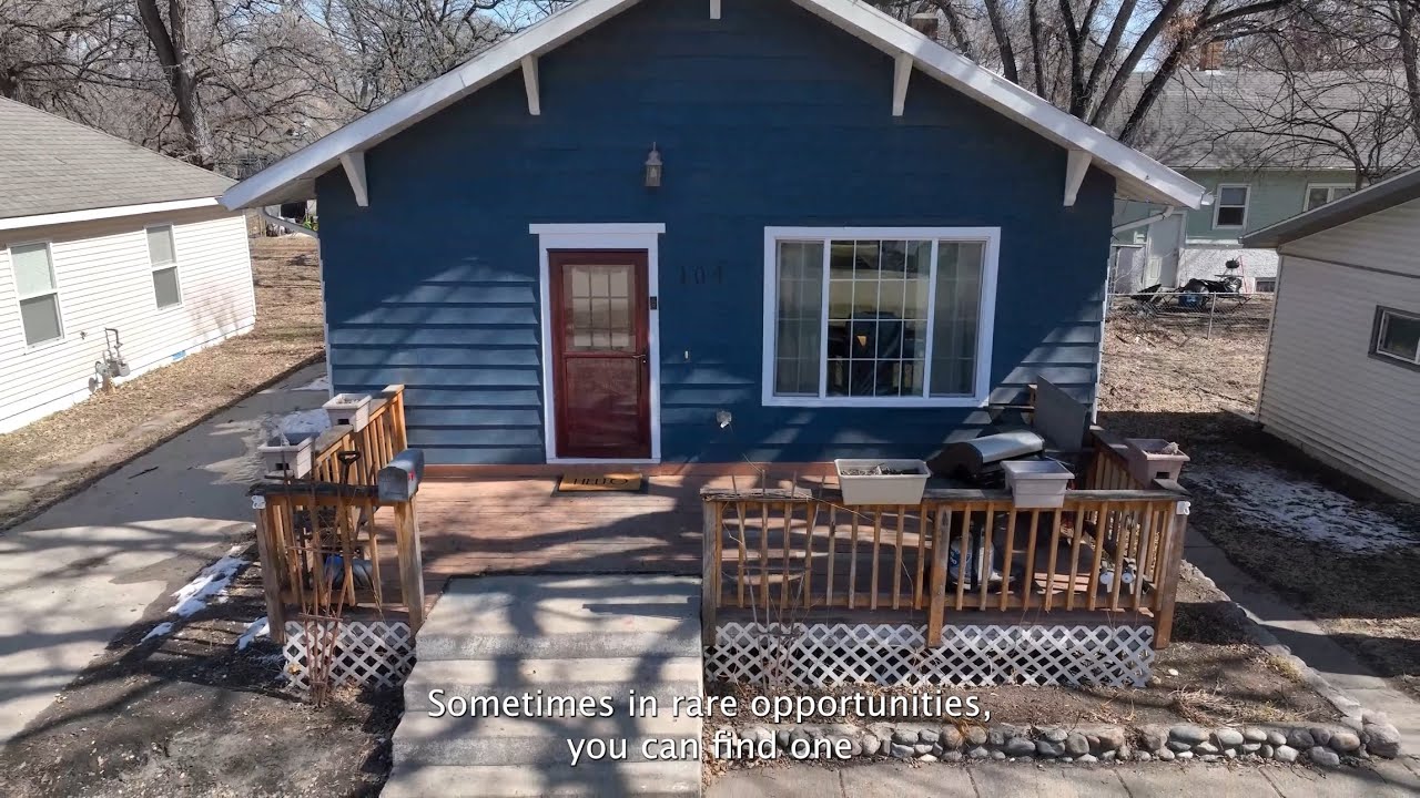What $225,000 Gets You For A Starter House In Minot North Dakota [House Tour]