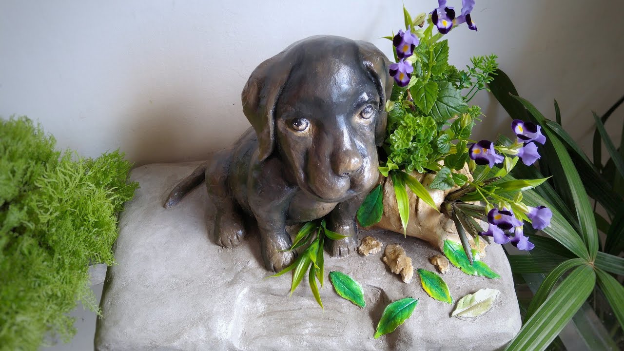 CACHORRO DE CIMENTO