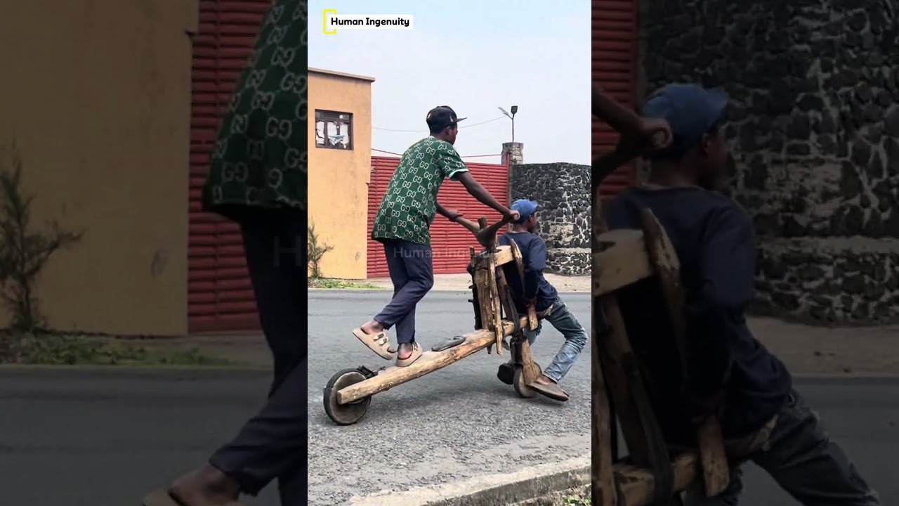 Conduire un scooter en bois au Congo