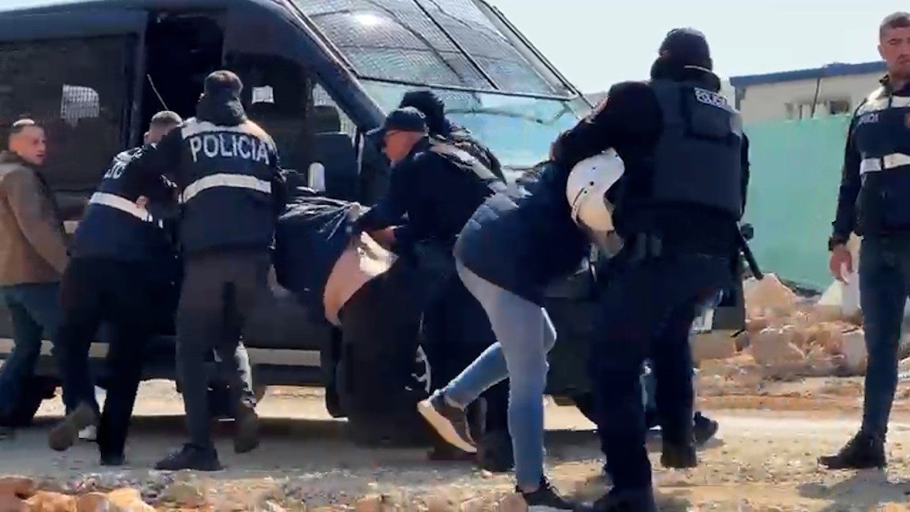 “O kriminela, s’keni turp!”- Banorët e Rrjollit: Na dhunuan! Askush nuk ka për ta gëzuar tokën tonë!