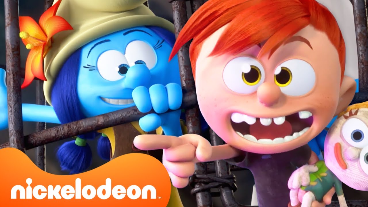 Smurfs TEAM UP With Humans?! 😱 | Full Scene | Nicktoons