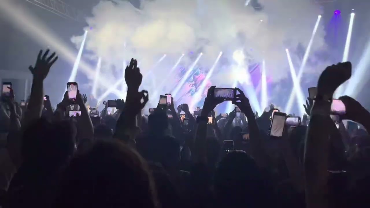 BLACK BUTTERFLIES AND DEJA VU - THE MAINE | LIVE IN MANILA 2022