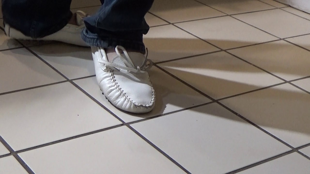 Moccasins before a crushing fetish