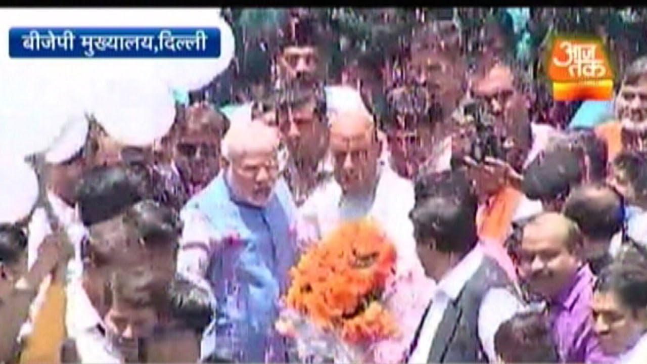 Narendra Modi arrives at BJP Headquarters in Delhi