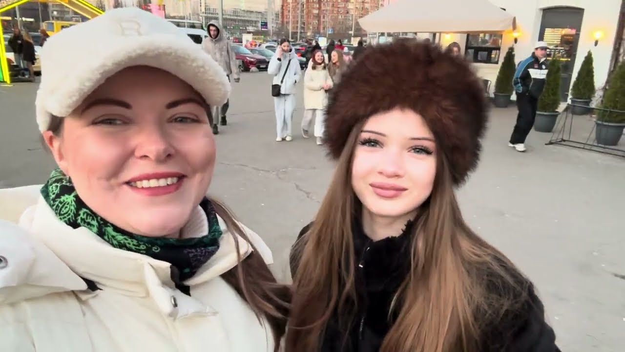 VLOG:ЗИМОВА КРАЇНА НА ВДНГ В КИЄВІ🎄ПЕРШИЙ СНІГ✨