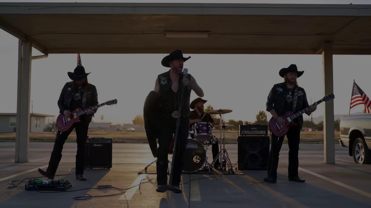 Country Rock Mix – Southern Skies & Whiskey Fire Inspired by Chris Stapleton