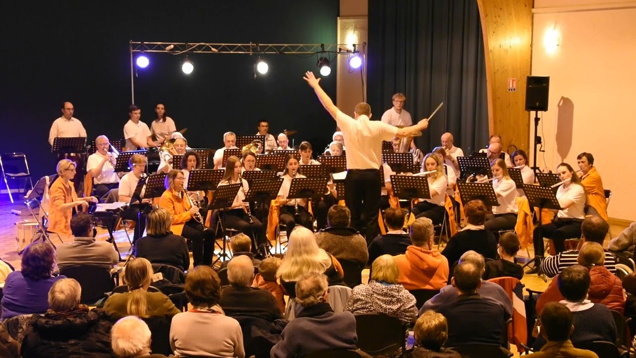 Harmonie de Coullons - SKYFALL - Adele, arr. F. BERNAERTS