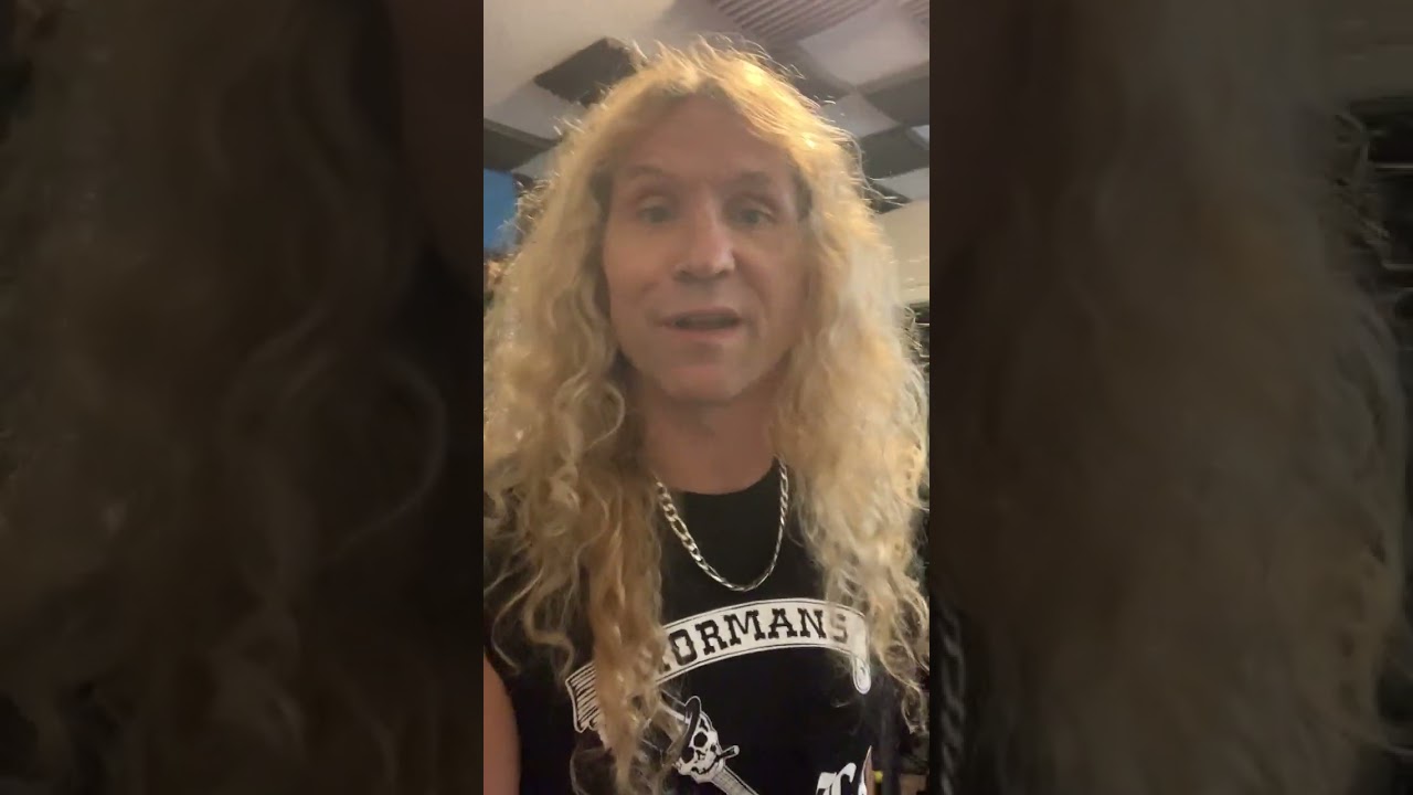 Paul Lidel (Scream Therapy, Dangerous Toys, Dirty Looks) Perris Records 30 year anniversary video.