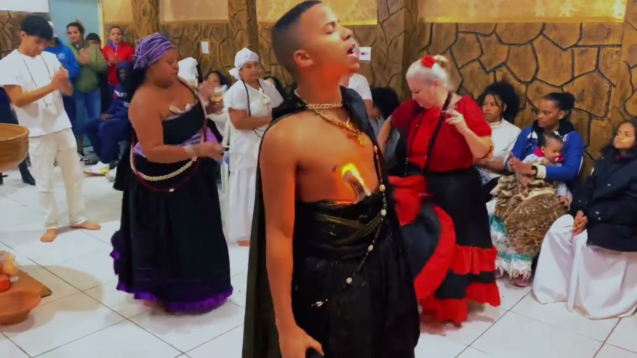 CANTIGA NA VOZ DE EXU MEIA NOITE