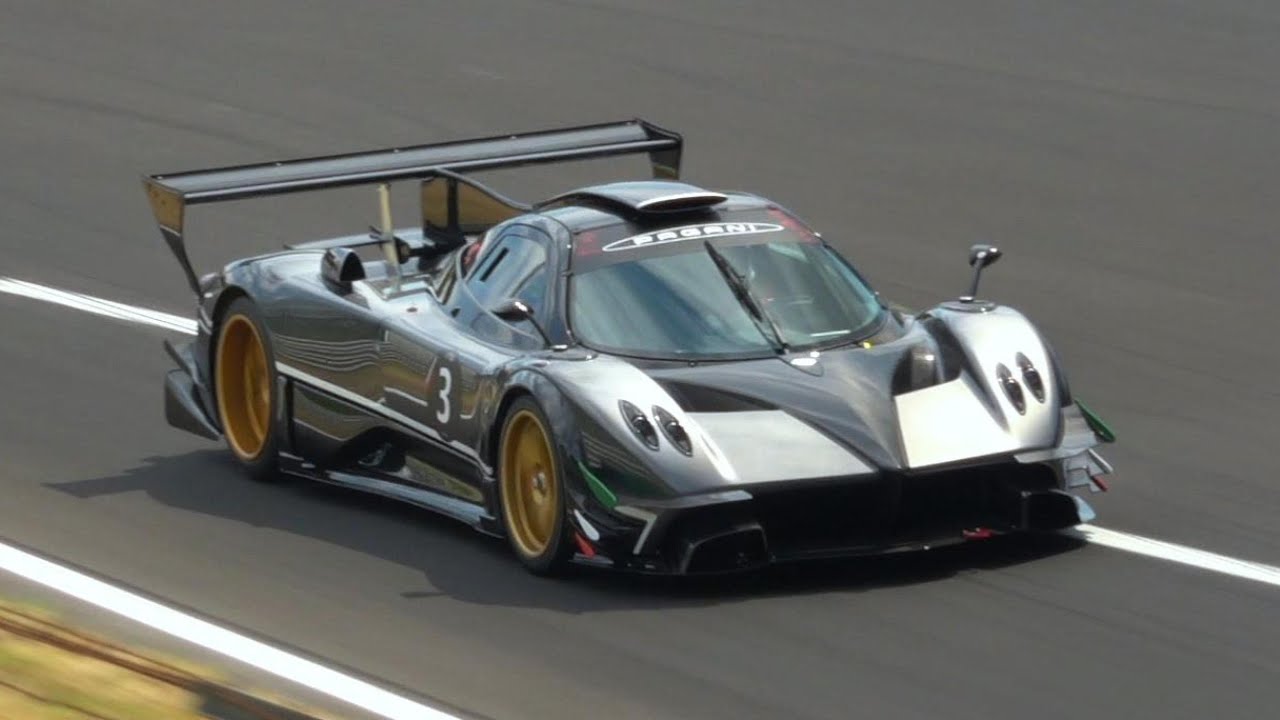 Pagani Arte In Pista in Monza - 1x Zonda Revolucion, 6x huayra R, 1x Huayra R Evo in action on track
