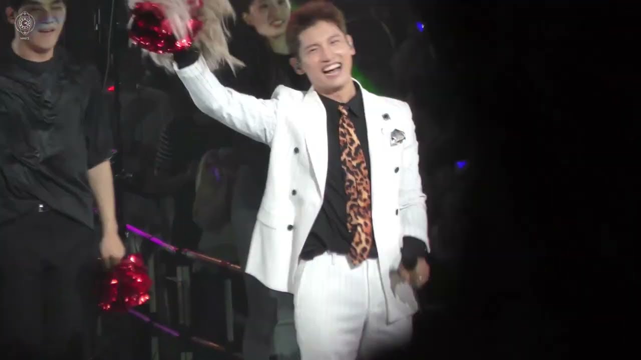 Changmin 최강창민 チャンミン SMTOWN LIVE 2019 in Tokyo -   女々しくて(Memeshikute) with Kyuhyun