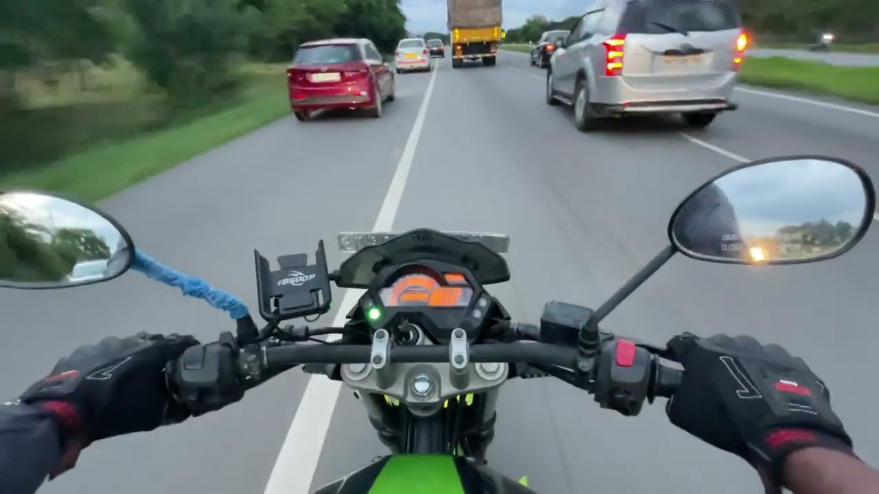 Yamaha Fz-s 153cc ten years old bike top speed