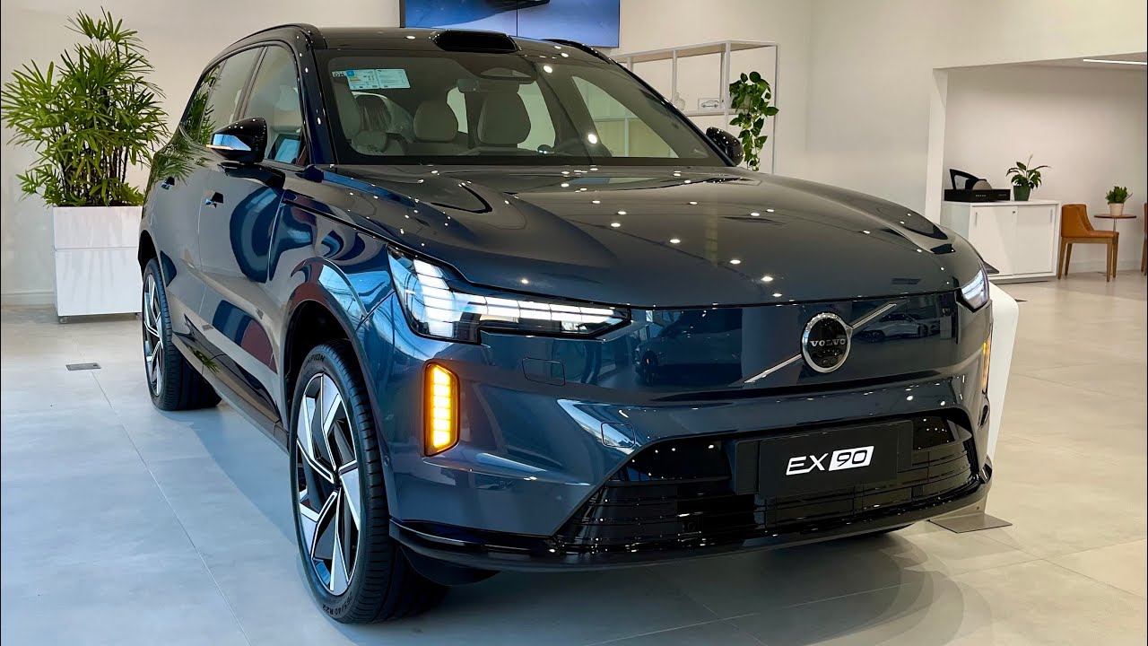 NOVO VOLVO EX90 ULTRA DENIM BLUE DE 517 CV EM DETALHES