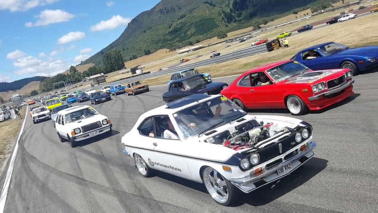 MENTAL  230+ SWEET SOUNDING ROTARYS HIT THE TRACK ROTARY REUNION TAUPO NZ