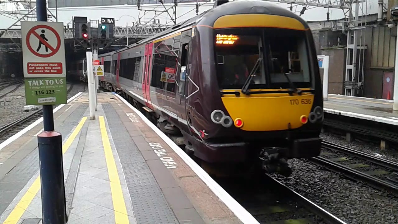 Trains at: Birmingham New Street, WCML, 08/12/18
