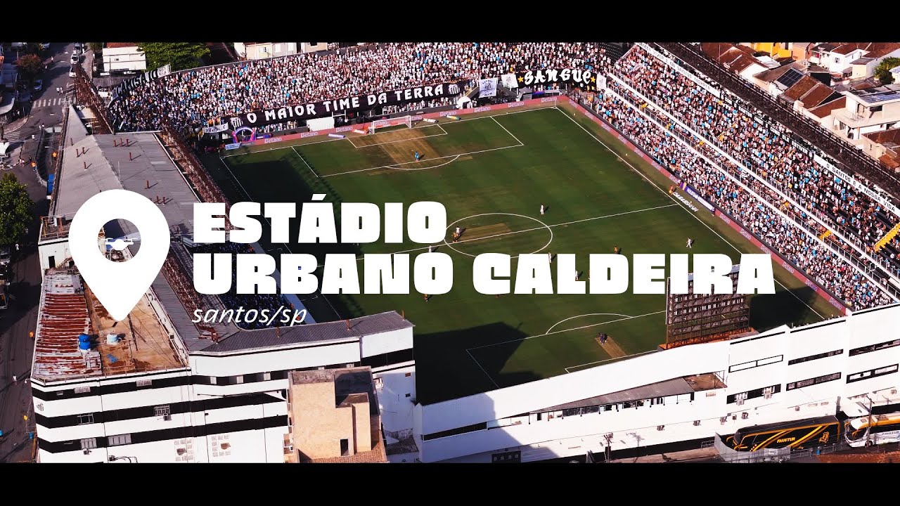 Drone filma o estádio da Vila Belmiro em Santos/SP