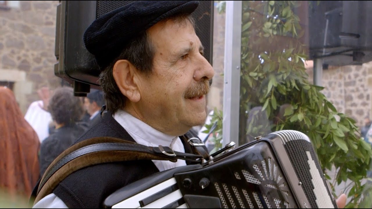FONTI PER LA CONOSCENZA DELLA MUSICA SARDA - Organetto - III