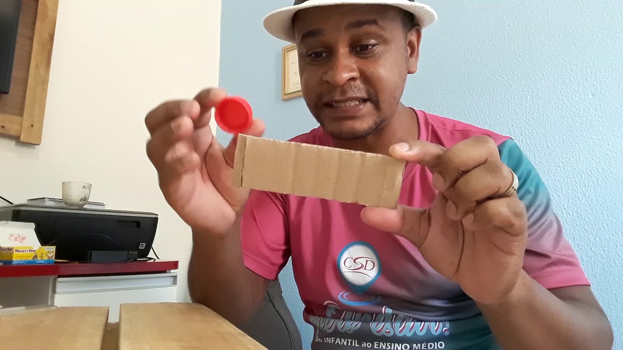 CASTANHOLA COM MATERIAL RECICLÁVEL